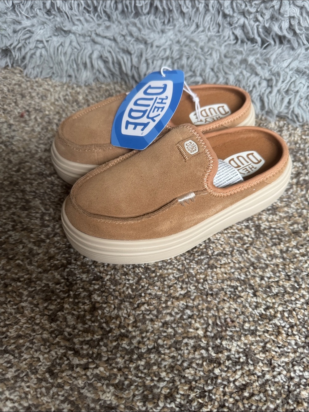 SOREL Suede Platform Sneakers in Light Beige with Gum Sole size 9 - Picture 5 of 5